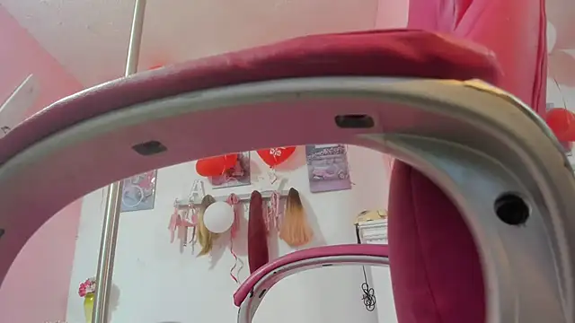 Snapshot of CAMILA--REY chatting on February 22, 2025, 12:29 pm CAMILA--REY online show from February 22, 2025, 12:29 pm