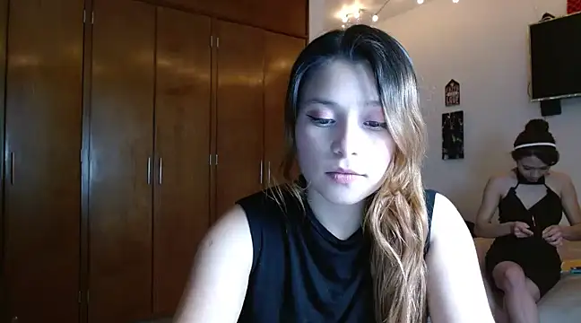 Snapshot of 3littleschoolteens chatting on March 4, 2025, 8:49 pm 3littleschoolteens online show from March 4, 2025, 8:49 pm