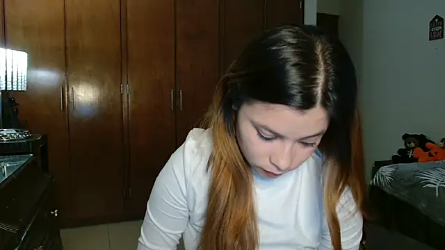 Snapshot of 3littleschoolteens chatting on March 20, 2025, 4:40 am 3littleschoolteens online show from March 20, 2025, 4:40 am