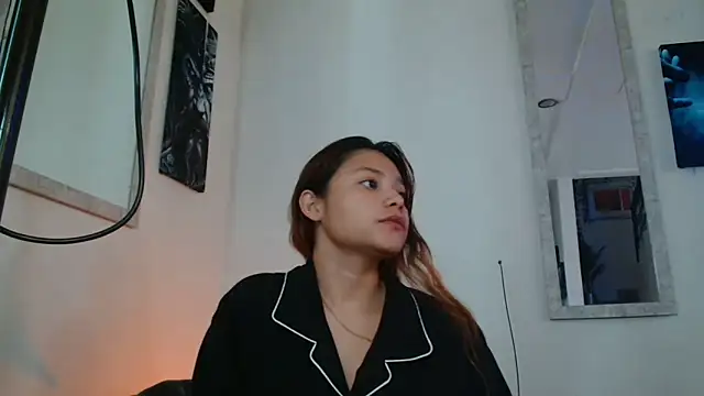 Snapshot of 3littleschoolteens chatting on September 10, 2025, 4:51 pm 3littleschoolteens online show from September 10, 2025, 4:51 pm