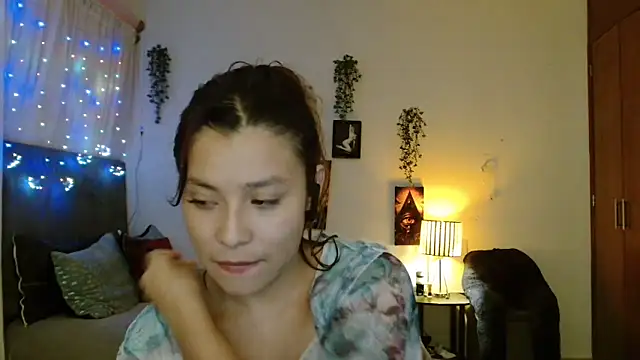 Snapshot of 3littleschoolteens chatting on September 15, 2025, 7:19 am 3littleschoolteens online show from September 15, 2025, 7:19 am