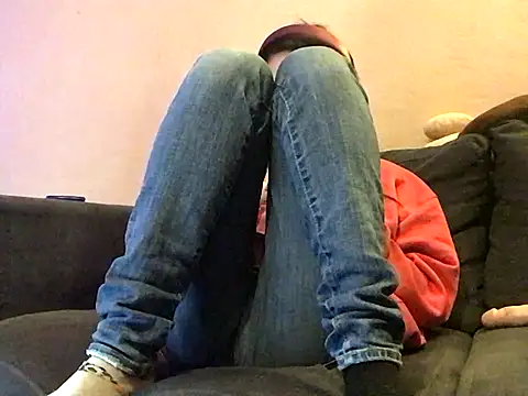 Snapshot of LovelyMoustache chatting on December 15, 2025, 10:36 pm LovelyMoustache online show from December 15, 2025, 10:36 pm