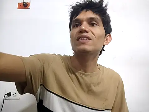 Snapshot of PrivCamZone chatting on October 26, 2025, 1:44 am PrivCamZone online show from October 26, 2025, 1:44 am