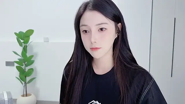 HaagenDazs  online show from October 2, 2025, 12:56 pm