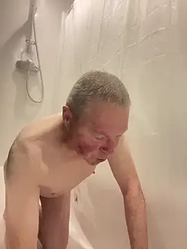 boilinghot123 online show from October 29, 2025, 5:25 pm