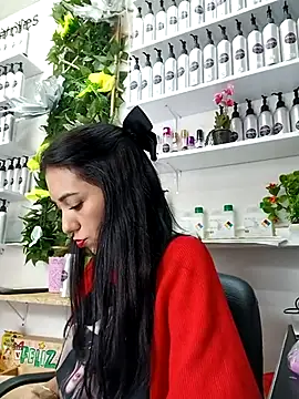 Snapshot of LunaZambrano chatting on March 15, 2025, 6:43 pm LunaZambrano online show from March 15, 2025, 6:43 pm