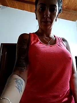 Snapshot of LunaZambrano chatting on March 19, 2025, 3:08 pm LunaZambrano online show from March 19, 2025, 3:08 pm