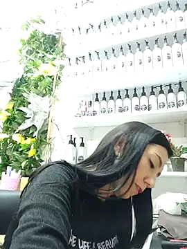 Snapshot of LunaZambrano chatting on March 22, 2025, 12:28 am LunaZambrano online show from March 22, 2025, 12:28 am