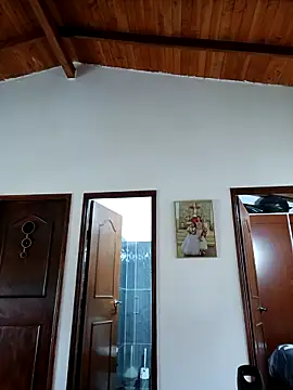 Snapshot of LunaZambrano chatting on September 12, 2025, 1:00 pm LunaZambrano online show from September 12, 2025, 1:00 pm