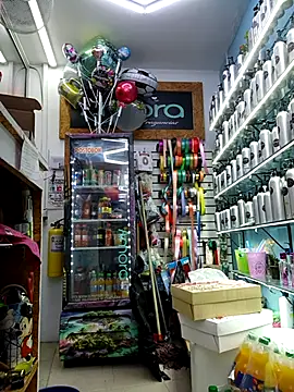 Snapshot of LunaZambrano chatting on September 22, 2025, 11:40 pm LunaZambrano online show from September 22, 2025, 11:40 pm