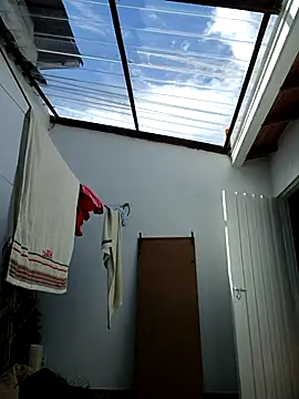 Snapshot of LunaZambrano chatting on October 14, 2025, 2:29 pm LunaZambrano online show from October 14, 2025, 2:29 pm