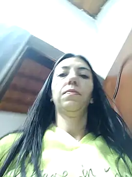 Snapshot of LunaZambrano chatting on November 7, 2025, 12:27 pm LunaZambrano online show from November 7, 2025, 12:27 pm