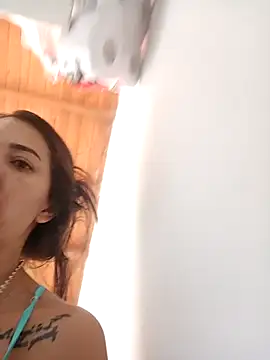 Snapshot of LunaZambrano chatting on November 17, 2025, 6:14 pm LunaZambrano online show from November 17, 2025, 6:14 pm