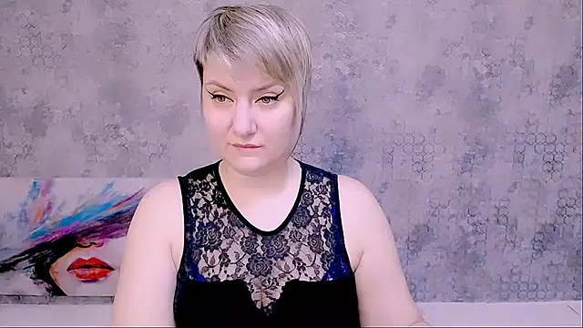 Snapshot of Djullia chatting on February 8, 2025, 6:12 am Djullia online show from February 8, 2025, 6:12 am