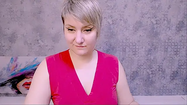 Snapshot of Djullia chatting on February 10, 2025, 9:14 am Djullia online show from February 10, 2025, 9:14 am