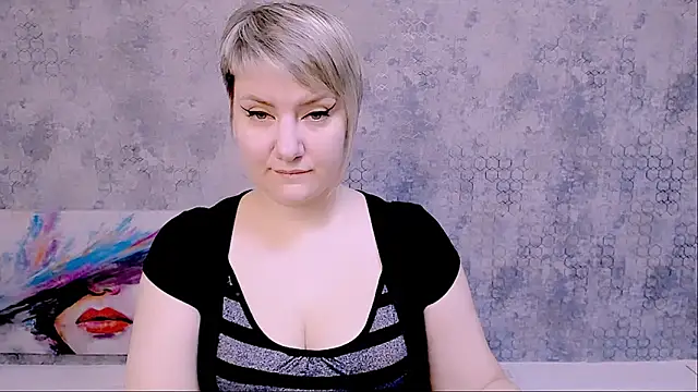 Snapshot of Djullia chatting on February 13, 2025, 6:09 am Djullia online show from February 13, 2025, 6:09 am