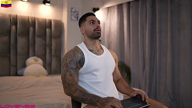 Snapshot of john_king29 chatting on October 16, 2025, 9:49 pm john king29 online show from October 16, 2025, 9:49 pm