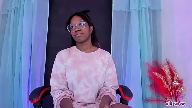 Snapshot of nilosolem chatting on November 6, 2025, 5:03 pm nilosolem online show from November 6, 2025, 5:03 pm