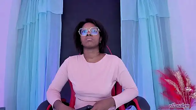 Snapshot of nilosolem chatting on November 14, 2025, 9:35 pm nilosolem online show from November 14, 2025, 9:35 pm