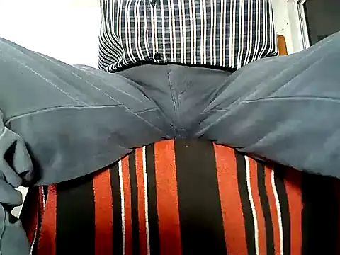 manan28 online show from November 6, 2025, 10:05 am