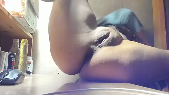 Snapshot of FrumCake chatting on January 19, 2025, 2:57 am FrumCake online show from January 19, 2025, 2:57 am