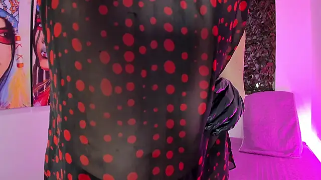 KimberlyJohnsoon online show from February 12, 2025, 11:30 pm