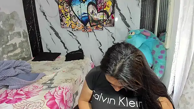 andromeda xx online show from December 3, 2025, 2:37 pm