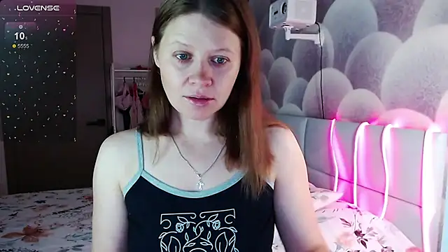 Snapshot of alekasamui chatting on October 18, 2025, 10:54 pm alekasamui online show from October 18, 2025, 10:54 pm
