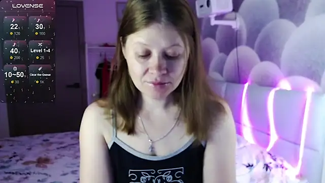 Snapshot of alekasamui chatting on October 22, 2025, 9:14 pm alekasamui online show from October 22, 2025, 9:14 pm