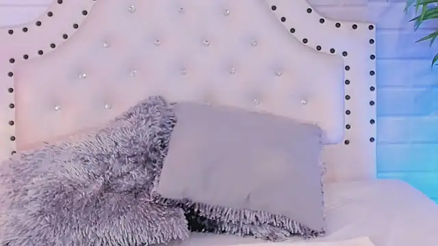 Snapshot of Tayra_Siny chatting on January 29, 2025, 4:52 pm Tayra Siny online show from January 29, 2025, 4:52 pm