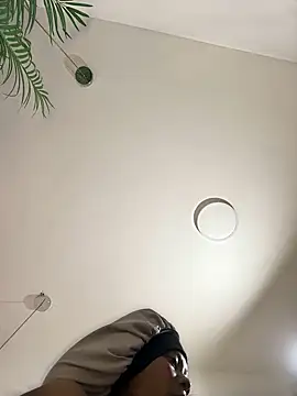 Snapshot of Tayra_Siny chatting on March 8, 2025, 11:16 am Tayra Siny online show from March 8, 2025, 11:16 am