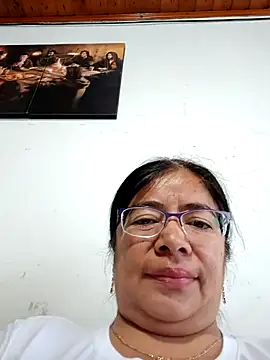 Snapshot of __valentina18 chatting on December 12, 2024, 1:17 pm   valentina18 online show from December 12, 2024, 1:17 pm