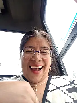 Snapshot of __valentina18 chatting on December 28, 2024, 4:20 pm   valentina18 online show from December 28, 2024, 4:20 pm