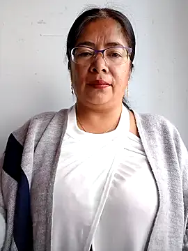 Snapshot of __valentina18 chatting on January 9, 2025, 1:13 pm   valentina18 online show from January 9, 2025, 1:13 pm