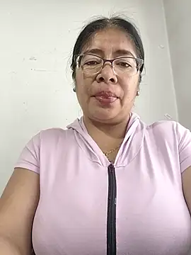 Snapshot of __valentina18 chatting on November 29, 2025, 1:14 pm valentina18 online show from November 29, 2025, 1:14 pm