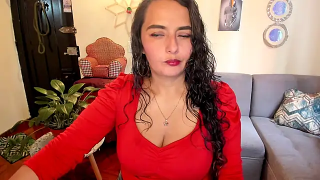 emma luxy online show from February 23, 2025, 7:49 pm