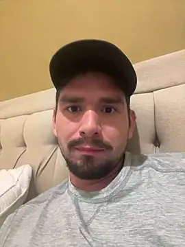 Snapshot of Tomthelong chatting on March 11, 2025, 7:37 am Tomthelong online show from March 11, 2025, 7:37 am