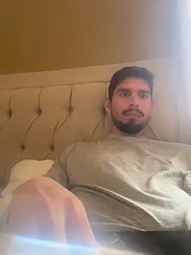 Snapshot of Tomthelong chatting on March 11, 2025, 6:41 pm Tomthelong online show from March 11, 2025, 6:41 pm