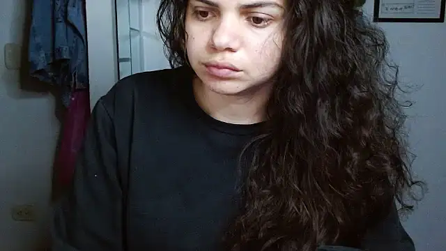 Nikkykora15 online show from November 6, 2025, 1:28 am