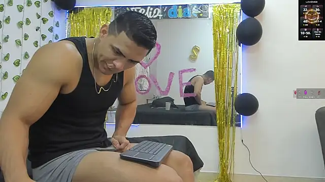 Snapshot of ChoreyTaiylor chatting on September 26, 2025, 3:05 pm ChoreyTaiylor online show from September 26, 2025, 3:05 pm