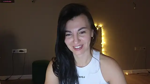 Mary love16 online show from March 17, 2025, 6:40 am