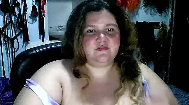 Snapshot of squirt322bbw chatting on January 23, 2025, 1:30 am squirt322bbw online show from January 23, 2025, 1:30 am