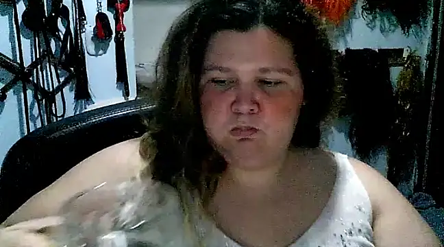 Snapshot of squirt322bbw chatting on January 24, 2025, 1:24 am squirt322bbw online show from January 24, 2025, 1:24 am