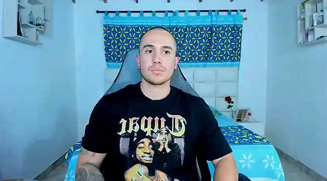 Snapshot of juan__jimenez chatting on January 25, 2025, 1:10 am juan jimenez online show from January 25, 2025, 1:10 am