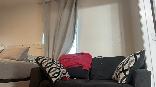 Snapshot of daddyminor7 chatting on October 16, 2025, 1:06 am daddyminor7 online show from October 16, 2025, 1:06 am