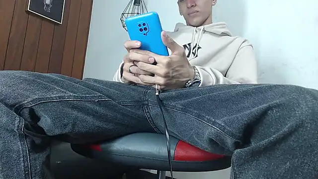 GaboReyes online show from February 7, 2025, 1:53 pm