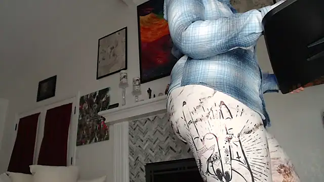 Snapshot of AuroraWillows chatting on February 19, 2025, 12:55 pm AuroraWillows online show from February 19, 2025, 12:55 pm