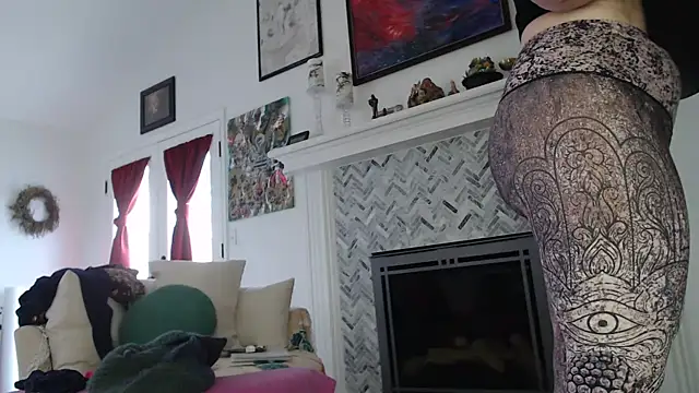 Snapshot of AuroraWillows chatting on March 2, 2025, 7:34 pm AuroraWillows online show from March 2, 2025, 7:34 pm