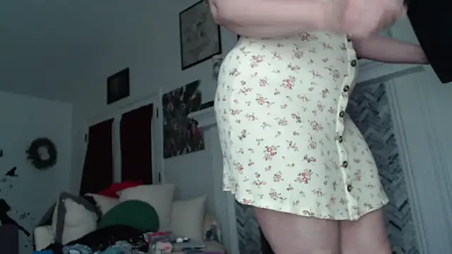 Snapshot of AuroraWillows chatting on March 11, 2025, 11:44 am AuroraWillows online show from March 11, 2025, 11:44 am