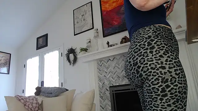 Snapshot of AuroraWillows chatting on September 27, 2025, 8:58 pm AuroraWillows online show from September 27, 2025, 8:58 pm